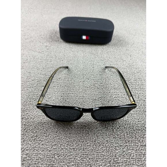 Tommy Hilfiger Sunglasses Black Stripe Square Frame TH Logo With Case UV Protect - Picture 3 of 11